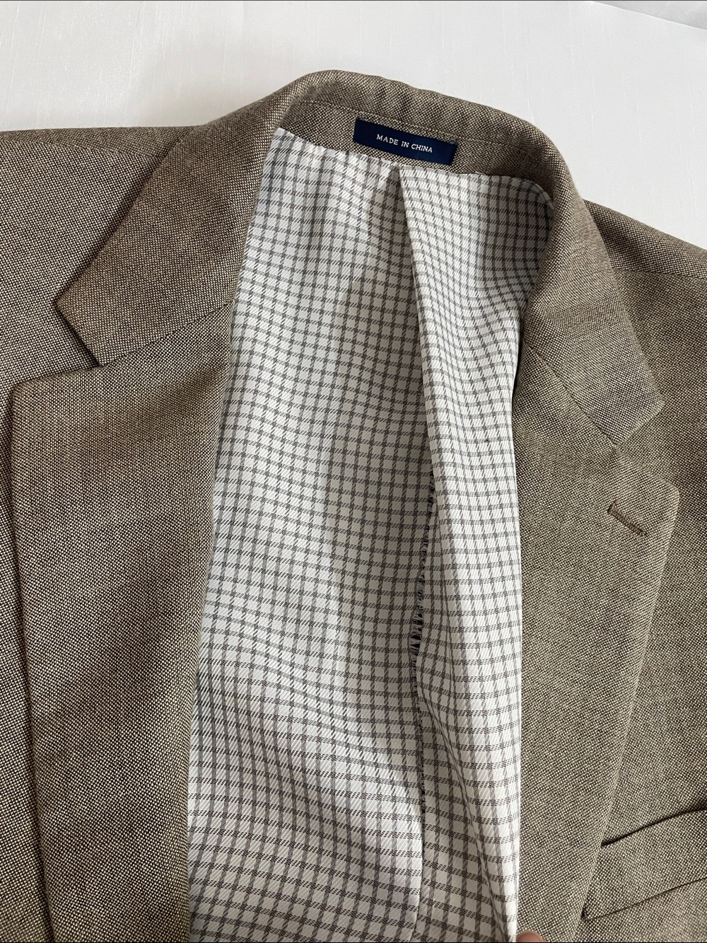 Ralph Lauren Men's Two-Button Sport Blazer made expressly for Dillard's Size 48R - Picture 13 of 16